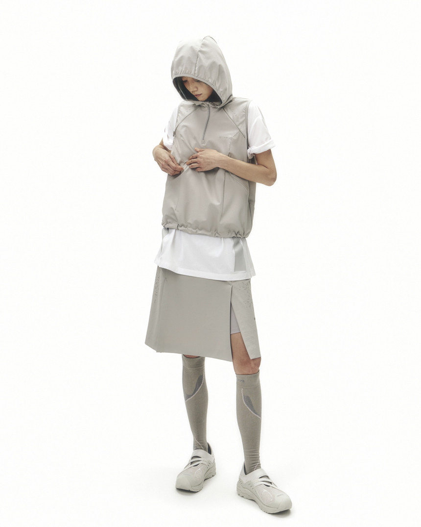 DESCENTE] DESCENTE X OJOS Slit Detail Skirt Pants